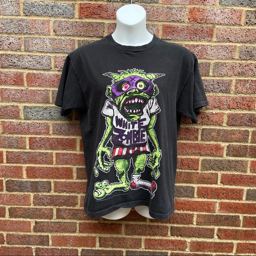 SALE PRICE!!!  ACT FAST!!  VINTAGE White Zombie Concert T-Shirt—RARE!
